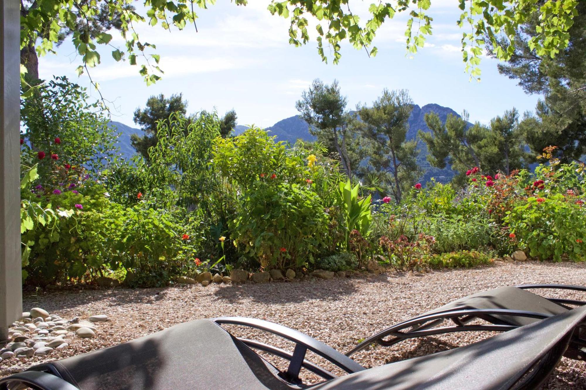 456 Chemin De La Pinede Apartment Menton Bagian luar foto