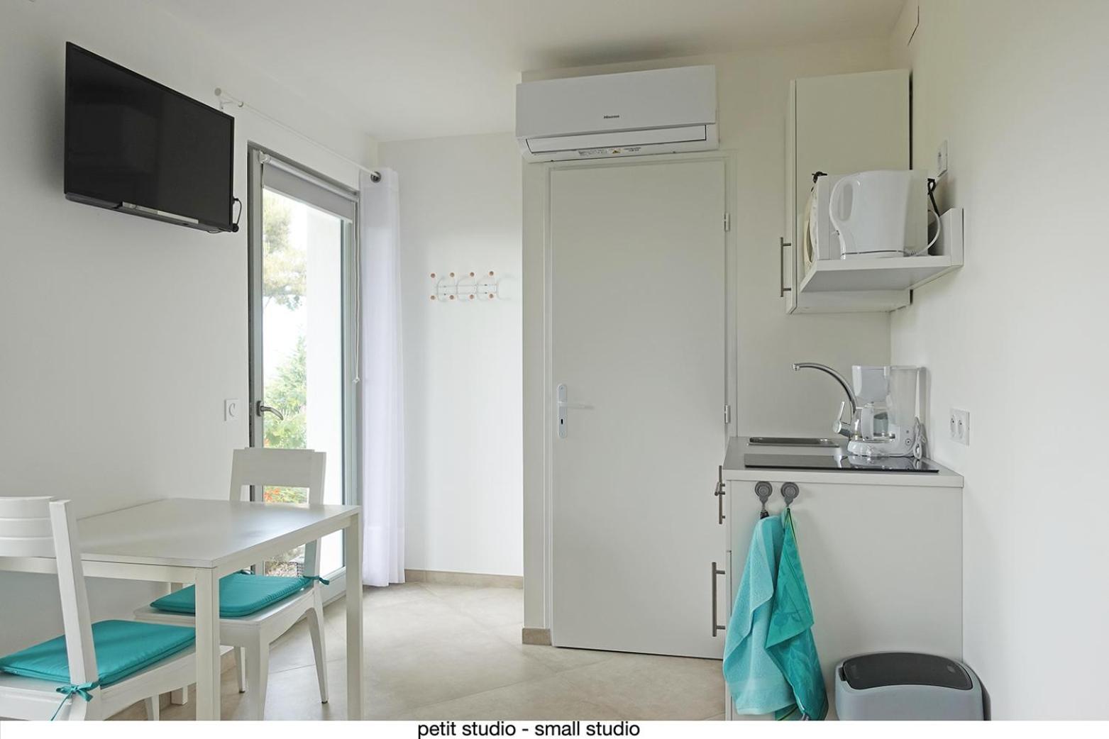 456 Chemin De La Pinede Apartment Menton Bagian luar foto