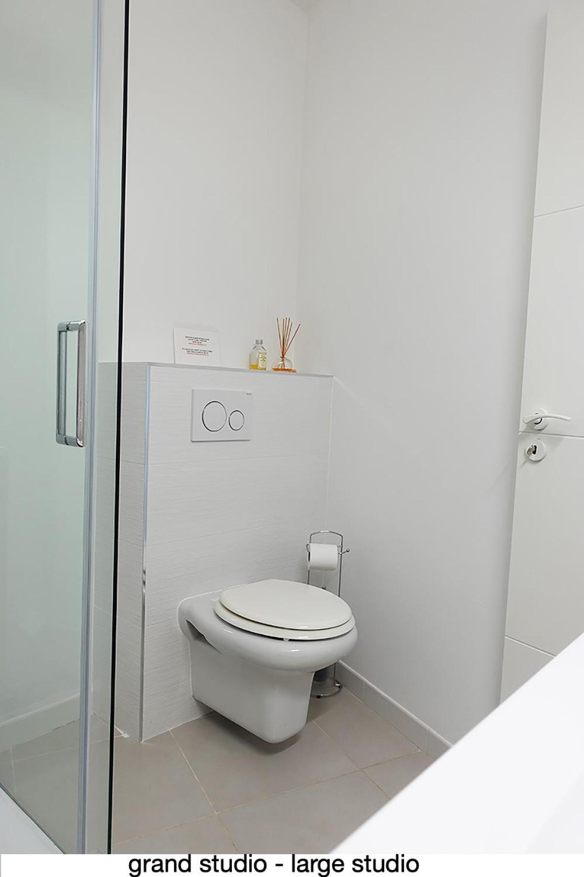 456 Chemin De La Pinede Apartment Menton Bagian luar foto