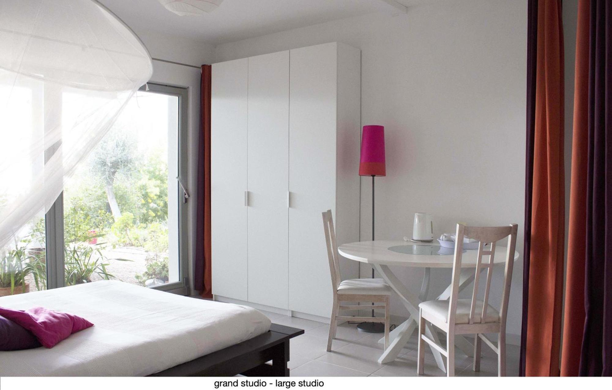 456 Chemin De La Pinede Apartment Menton Bagian luar foto